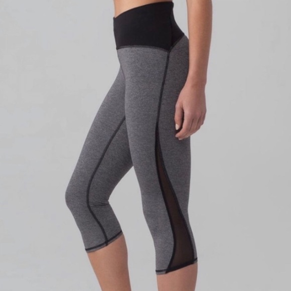 Grey Lululemon mesh cropped leggings size 6 - Picture 1 of 4